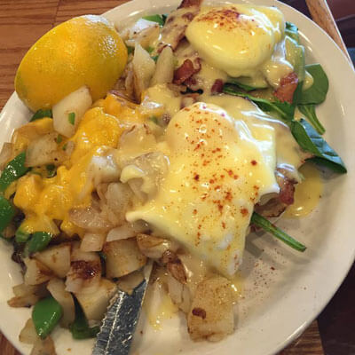 Eggs Florentine with Potatoes